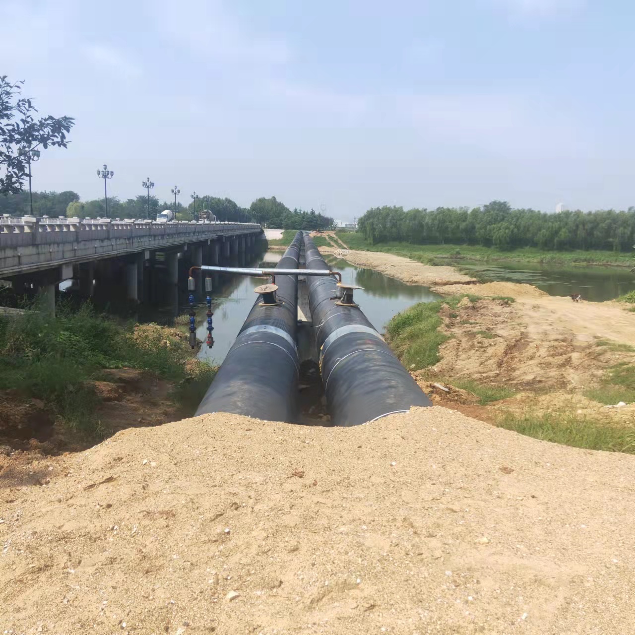 吐鲁番长距离输油管道清洗